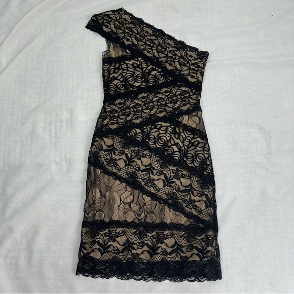 Bebe Women’s size Small Black One Shoulder Lace Overlay Lined Dress - Picture 9 of 14